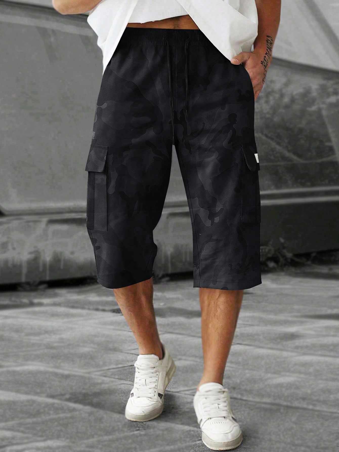 Men's Elastic Waist Fashion Multi-Pocket Camouflage Capri Cargo Pants, Summer Outdoor Casual Trousers