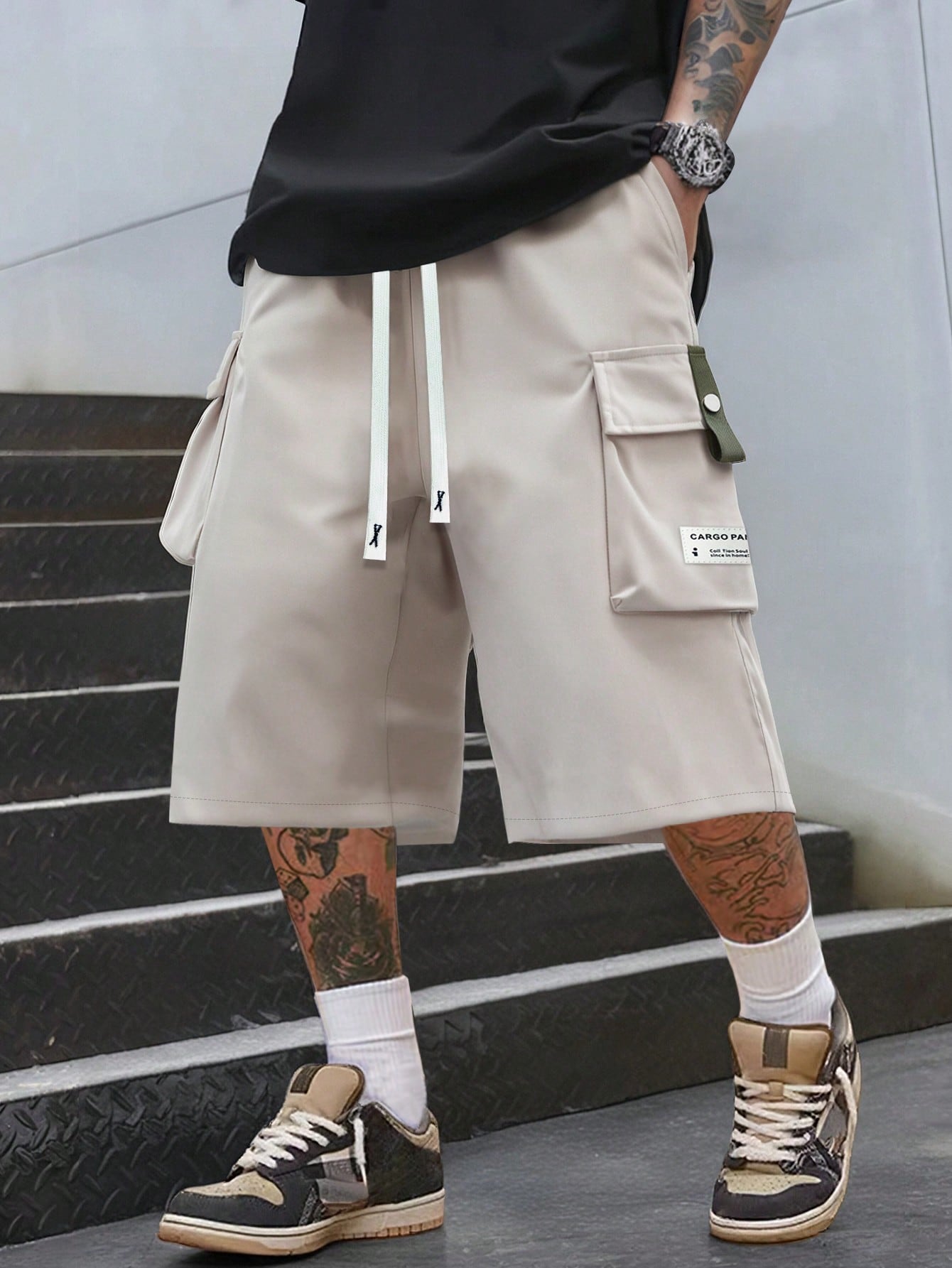 Men's Lightweight Cargo 3/4 Pants With Drawstring Waist, Large Pockets, Letter Patches, Casual Sporty Trousers For Daily Wear, Summer