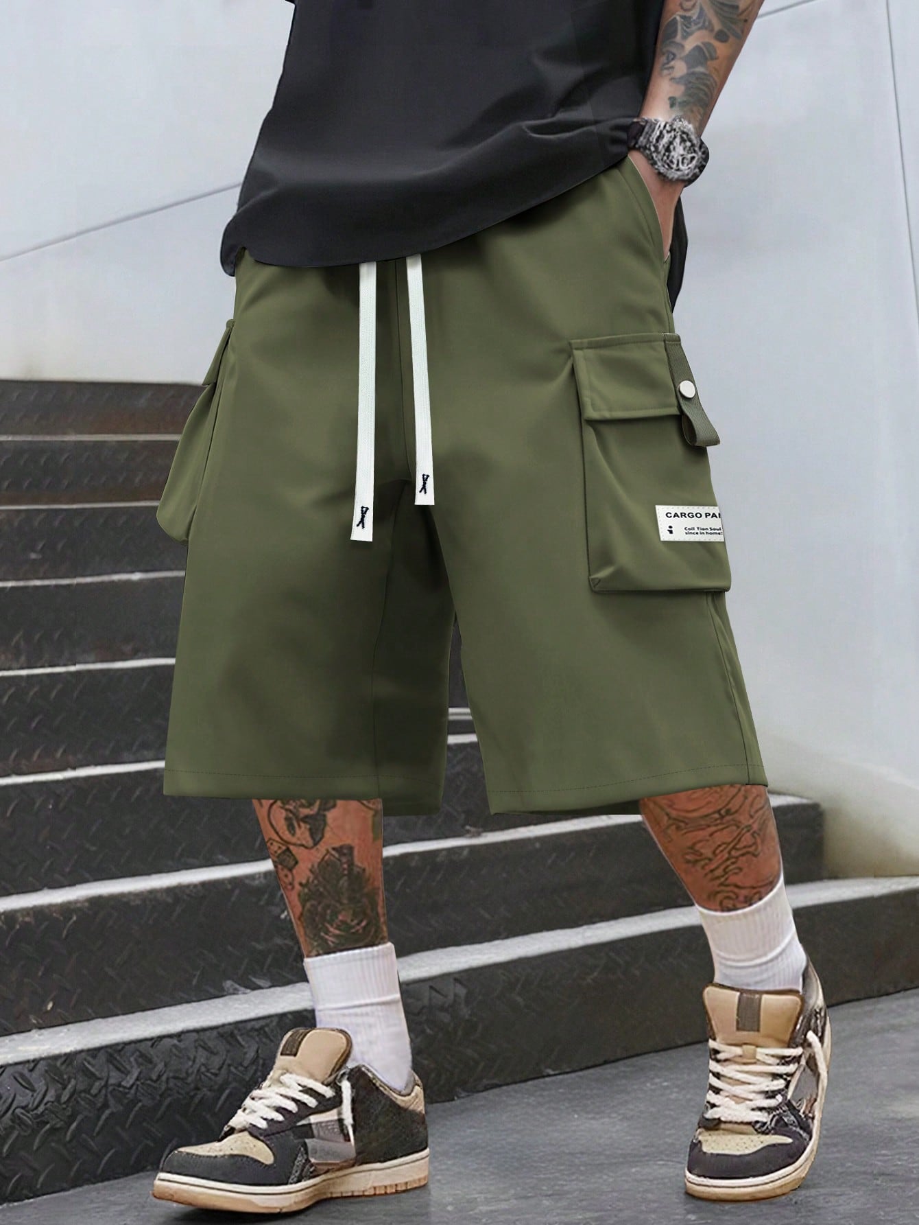 Men's Lightweight Cargo 3/4 Pants With Drawstring Waist, Large Pockets, Letter Patches, Casual Sporty Trousers For Daily Wear, Summer