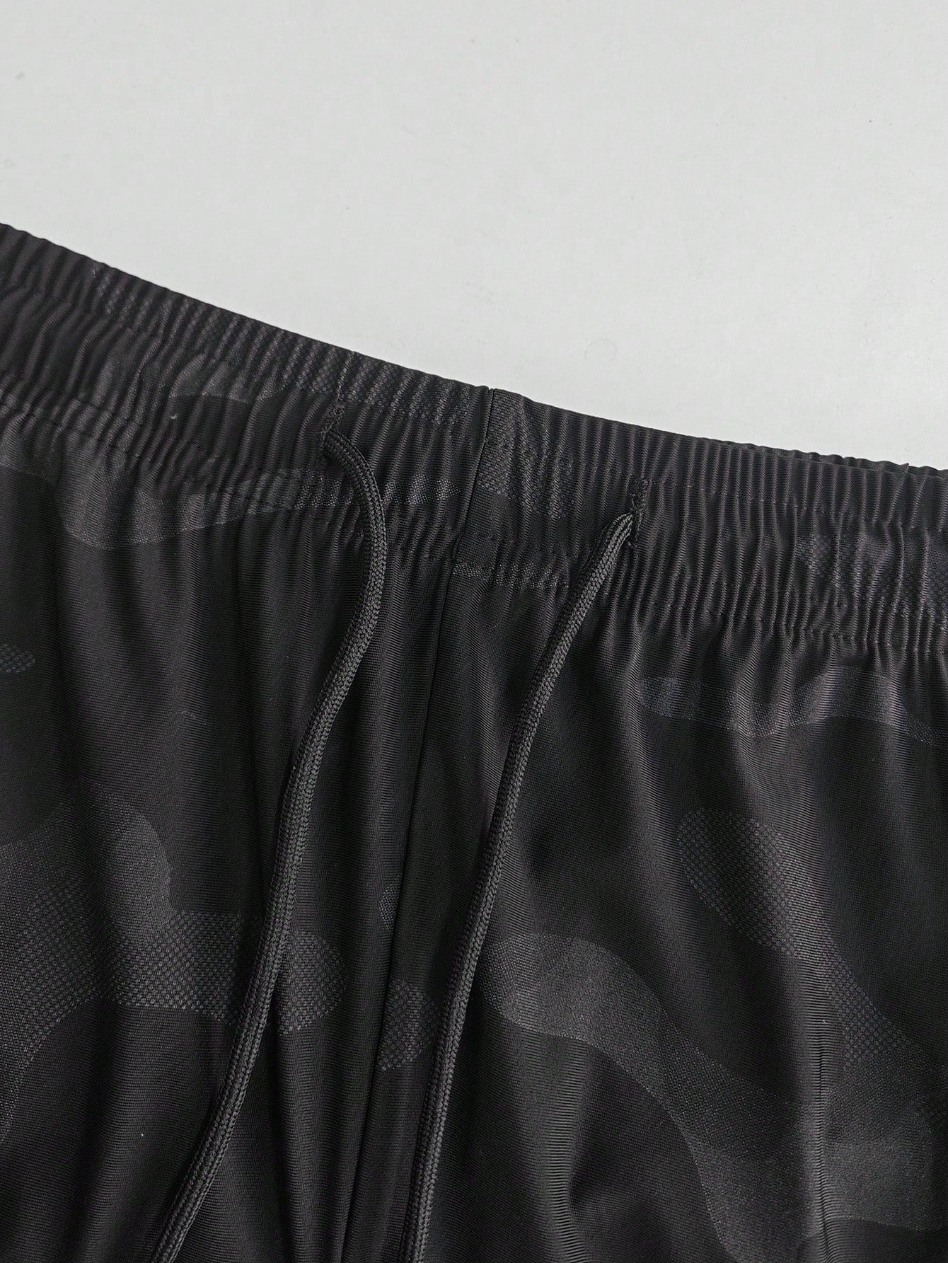 Men's Fashionable Elastic Camouflage Pants, Lightweight Breathable With Zipper Pockets, Suitable For Fitness, Jogging, Outdoor Activities In Spring And Autumn Sports