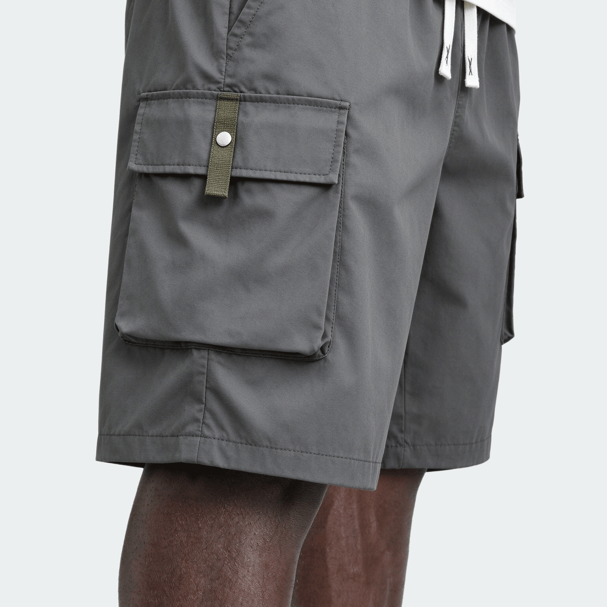 Men's Lightweight Summer Casual Cargo Capri Pants With Drawstring Waist, Large Pockets & Letter Patch, Fashionable And Comfortable For Daily Wear And Outdoor Activities Sports